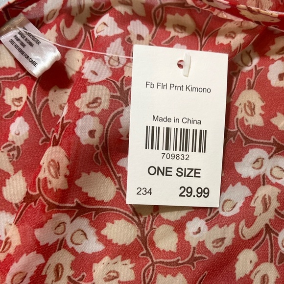 Elegant Pink Floral Kimono - Picture 4 of 12